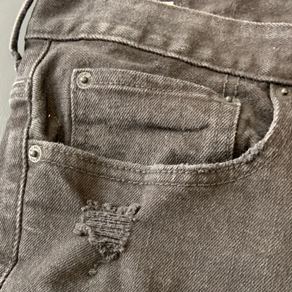 PacSun Stacked Skinny Jeans 36x32 Distressed Black Wash